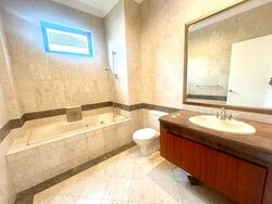 Holland Road (D10), Detached #509460961